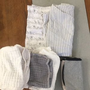 Blanket and multiple burp rags